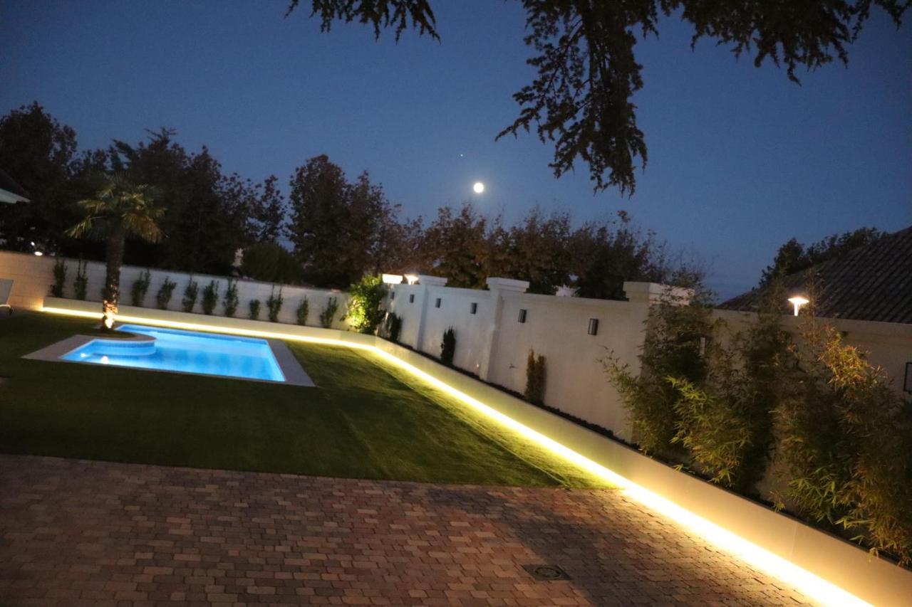 La Casa De Enfrente Villa Herencia Екстериор снимка