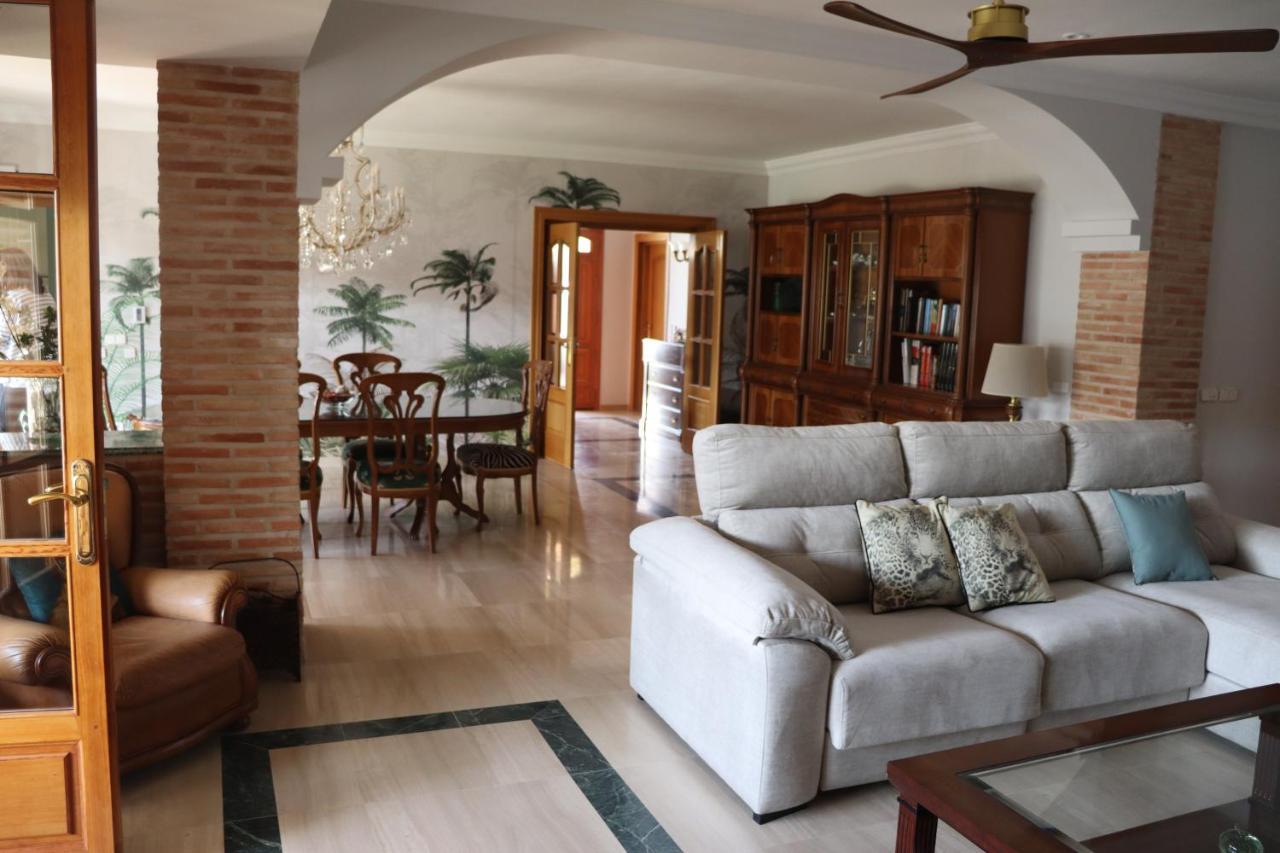 La Casa De Enfrente Villa Herencia Екстериор снимка